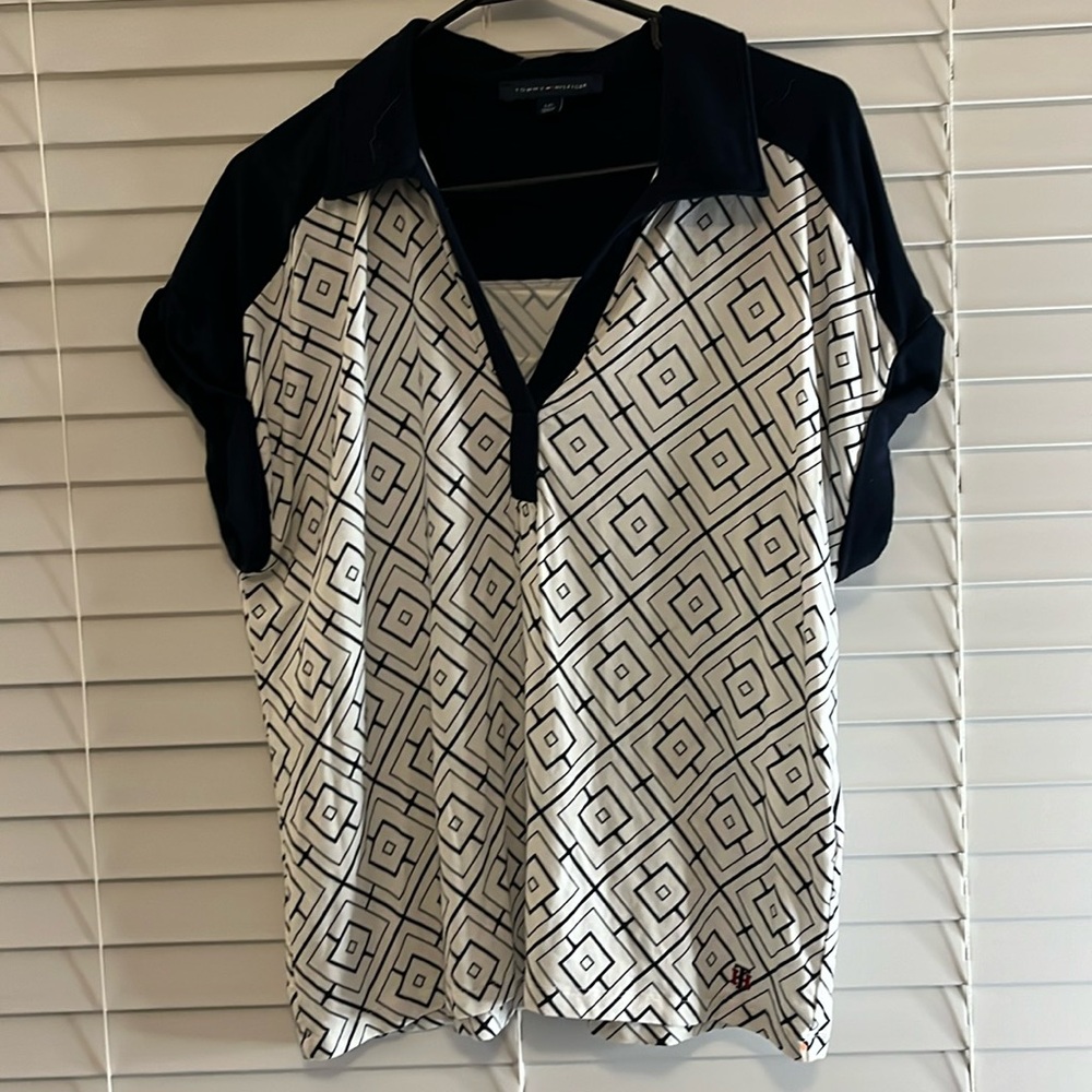Hilfiger navy/white print blouse L